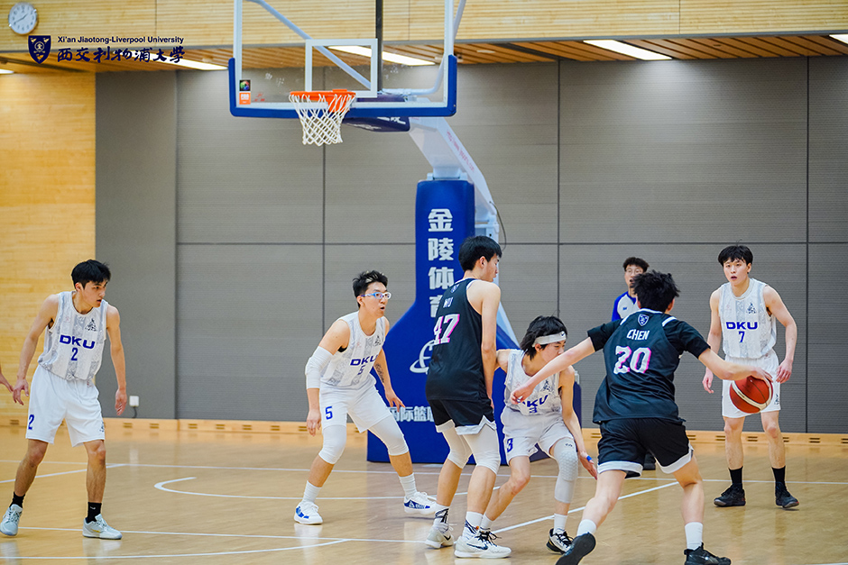 范戴克：伊萨克加入球队以来过得不轻松，但他的能力有目共睹